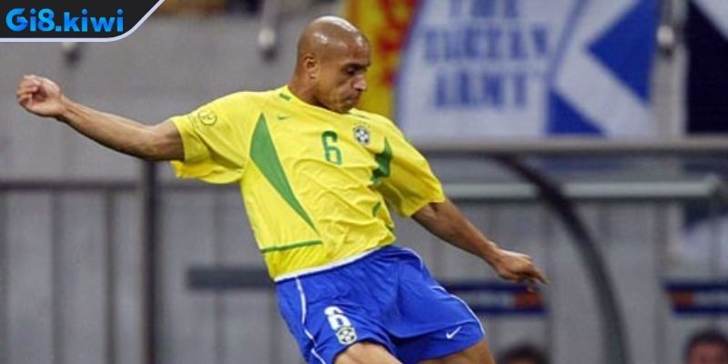 Cầu thủ Roberto Carlos